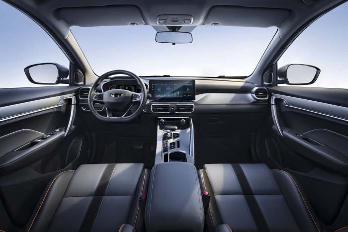 Новый Geely Coolray 2023