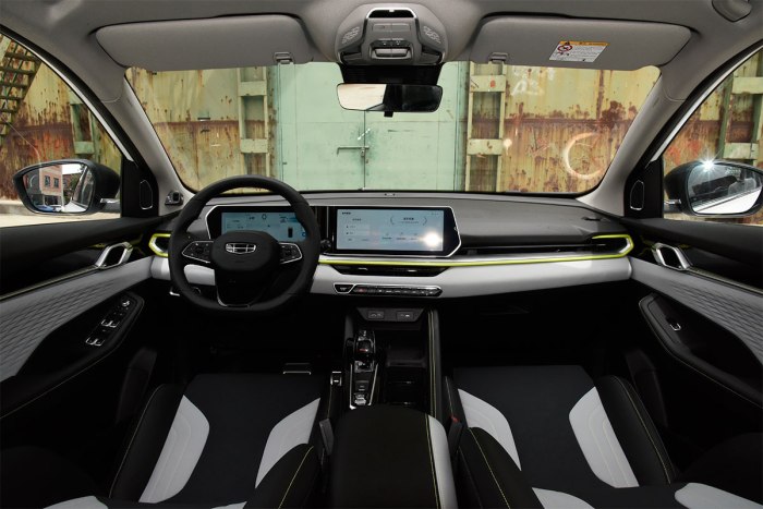 Новый Geely Coolray 2023