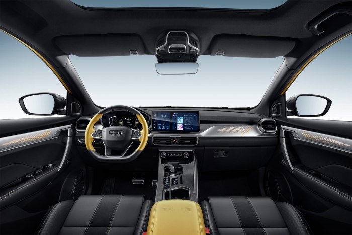 Новый Geely Coolray 2022 Рестайлинг