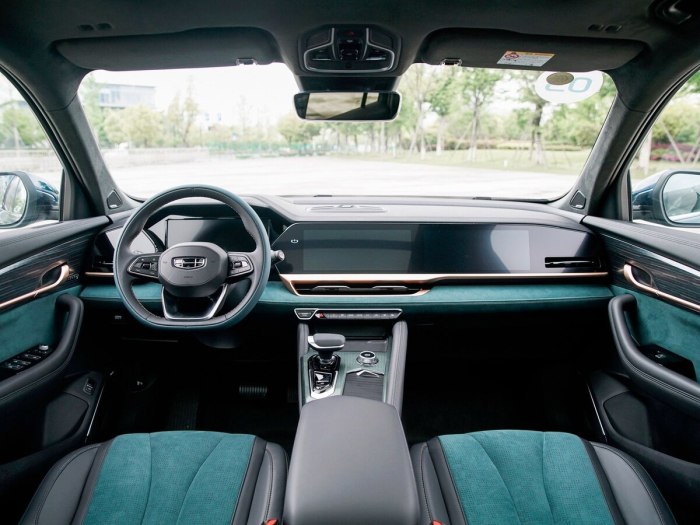 Geely kx11 интерьер