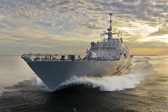 Фрегат USS Independence (LCS-2)