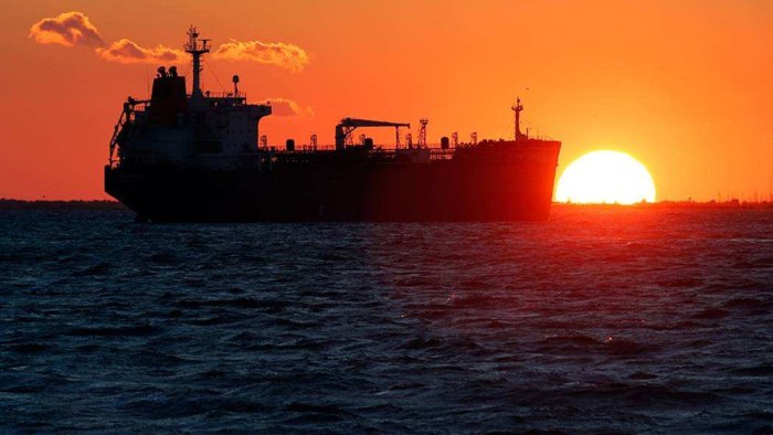 Танкер танкер нефтеналивной