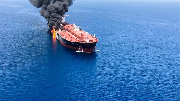 Нефтяной танкер