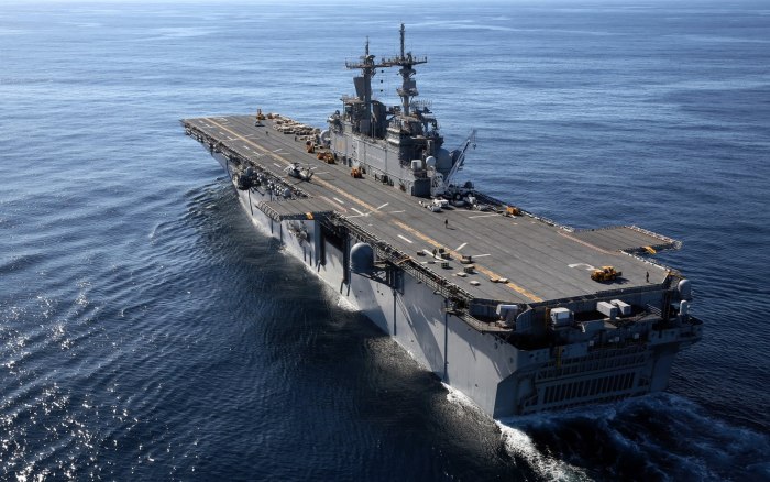 Kearsarge авианосец
