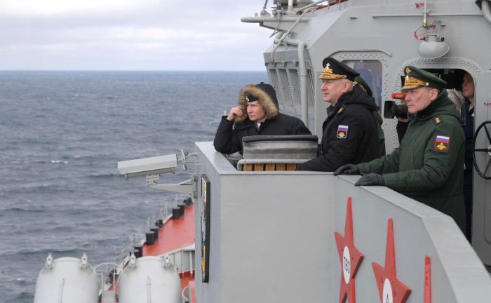 Путин на учениях в черном море