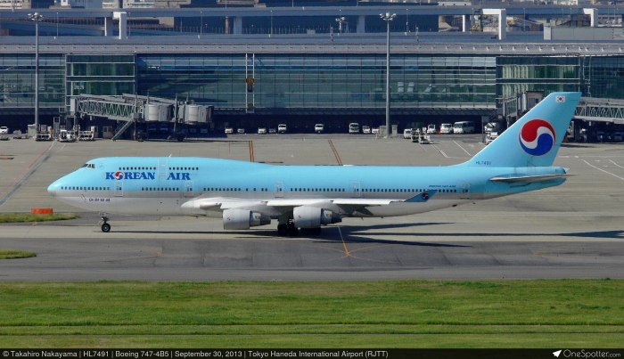 Korean Air 747-400