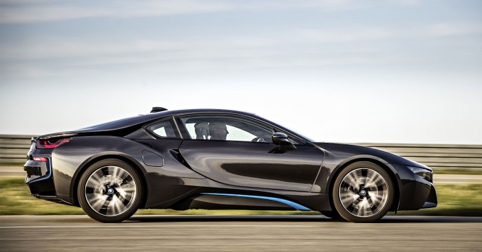 BMW i8 2013