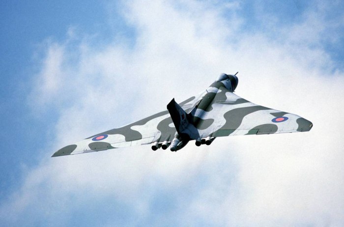 Стратегический бомбардировщик Avro Vulcan