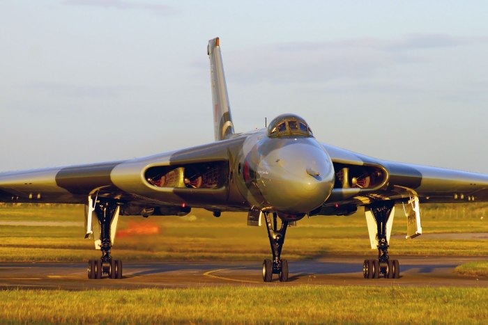 Стратегический бомбардировщик Avro Vulcan