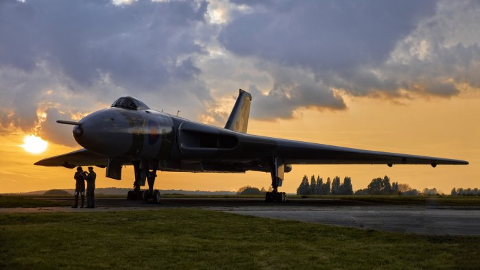 Avro Vulcan xh558