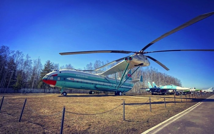 Вертолет ми Монино в 12
