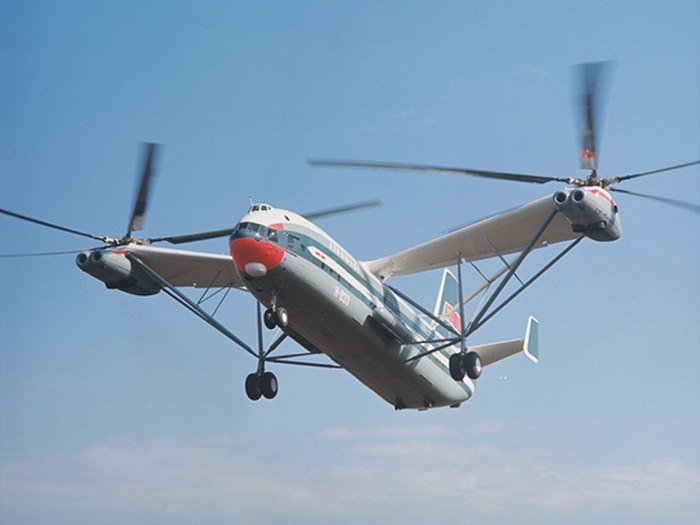 Вертолёт ми-26 и ми-12