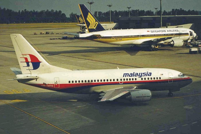 737-200 Сингапур
