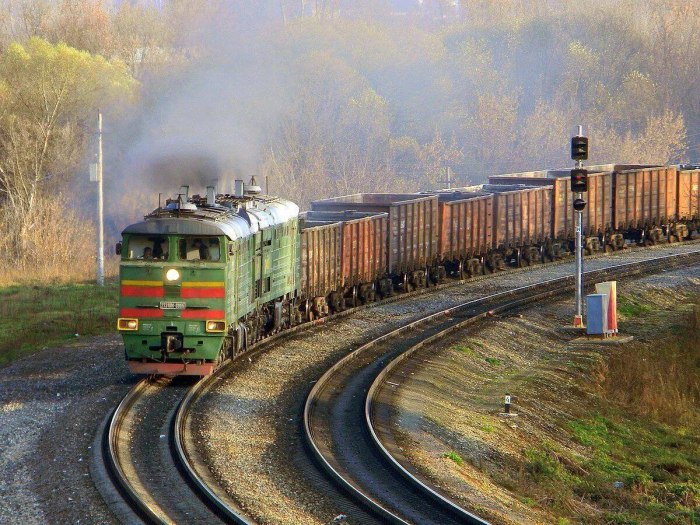 Поезд тепловоз 2тэ10м