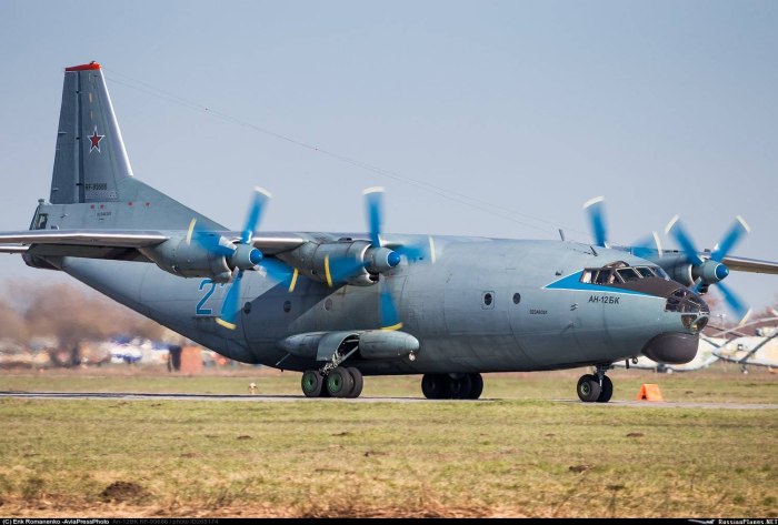Антонов АН 12бк