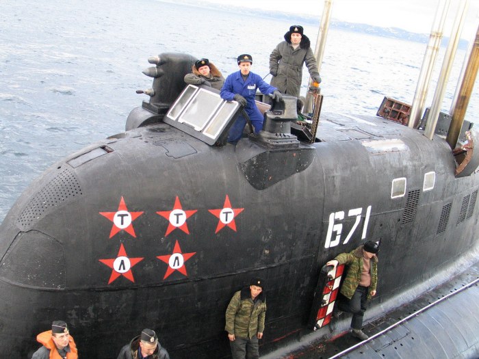 Борт подводной лодки