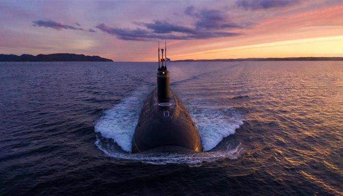 Подводная лодка акула