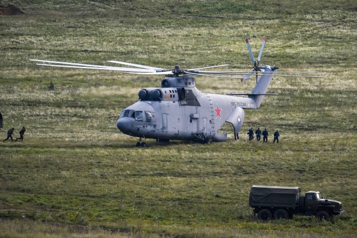 Транспортный вертолет ми-26