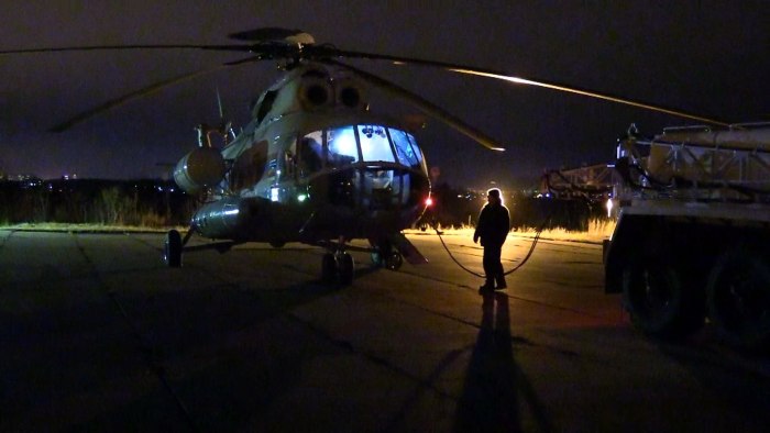 Вертолёт ми-8 ночью