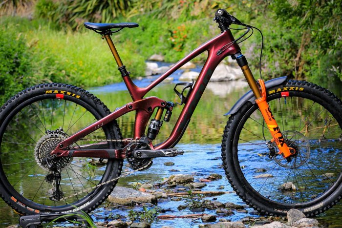 Двухподвес Kona Downhill