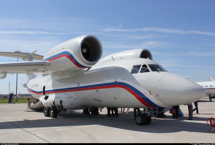 Ил-72 самолет
