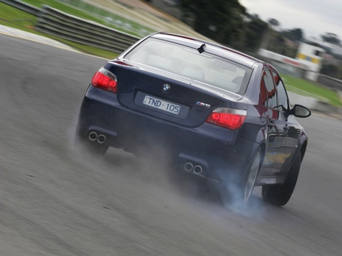 BMW m5 e60 2005