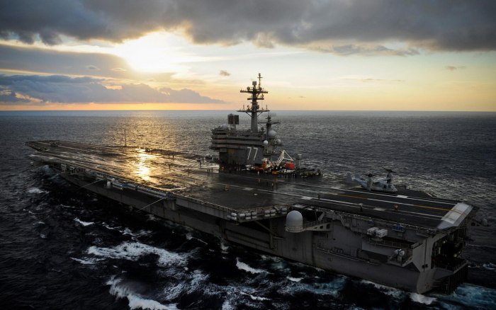 Авианосца США USS George h. w. Bush