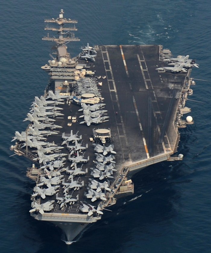 Авианосец USS Nimitz