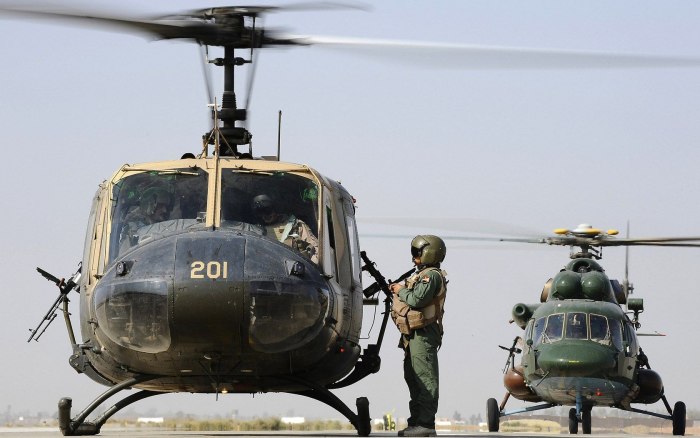 Вертолёт ирокез uh-1 во Вьетнаме