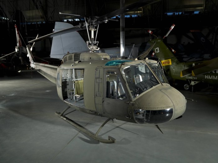 Вертолёт Bell uh-1 Iroquois