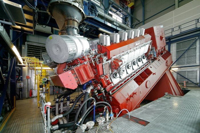 Судовой двигатель Wartsila 8l46b