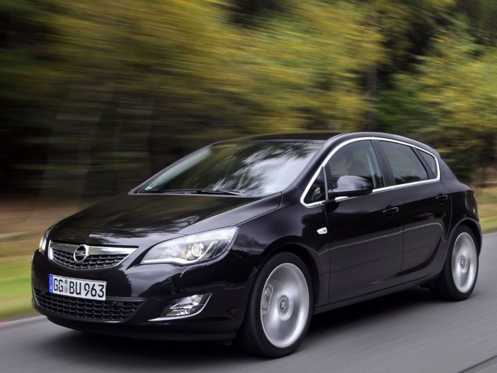 Opel Astra j 2012