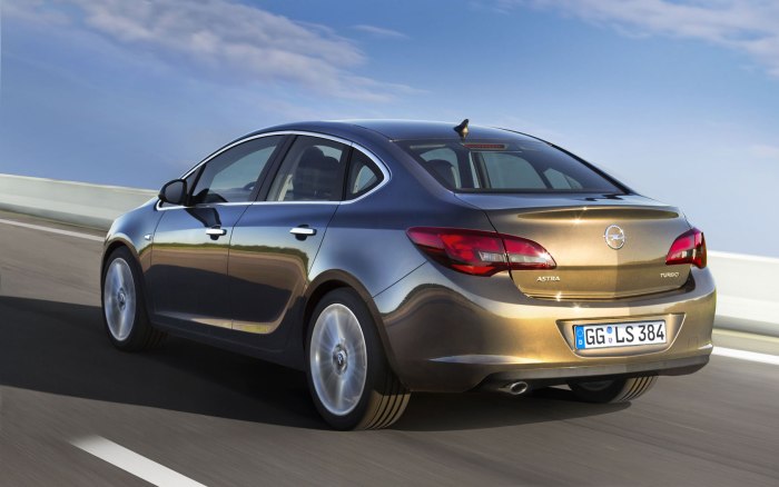 Opel Astra 2021 седан