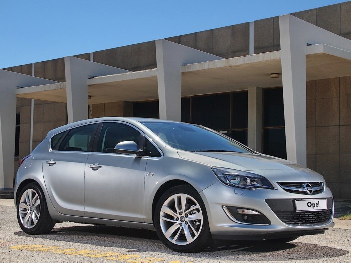 Opel Astra 2013