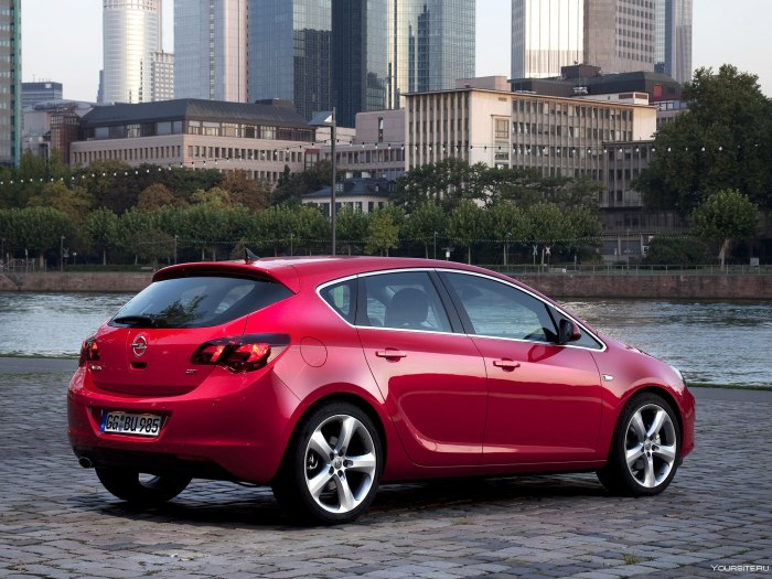 Opel Astra Turbo