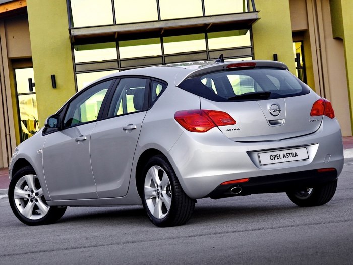 Opel Astra j