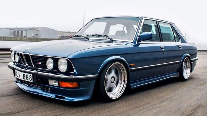 BMW 5 e28