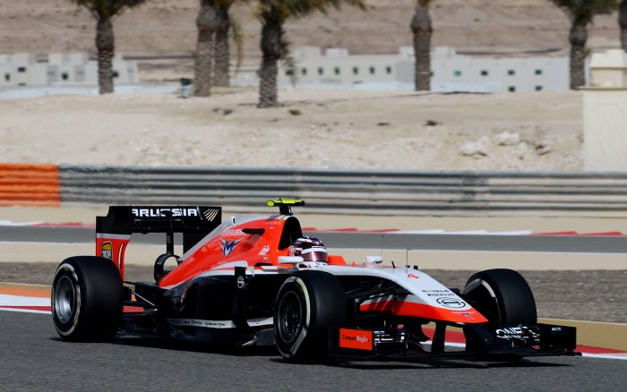 Marussia mr03