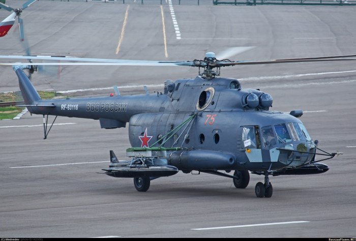 Ми-8 вертолёт