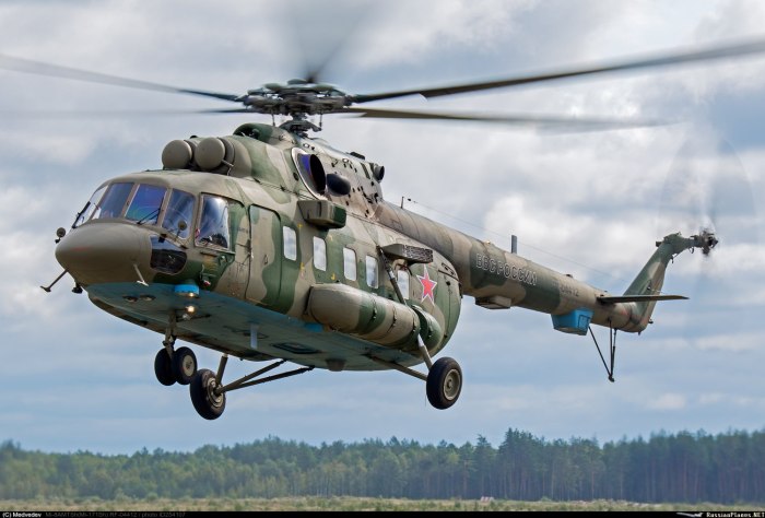 Ми-8 вертолёт
