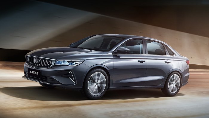 Geely Emgrand 2022