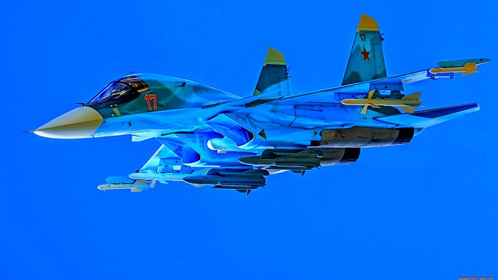 Сверхзвуковой истребитель-бомбардировщик Су-34