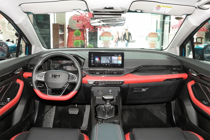 Geely Emgrand 2023