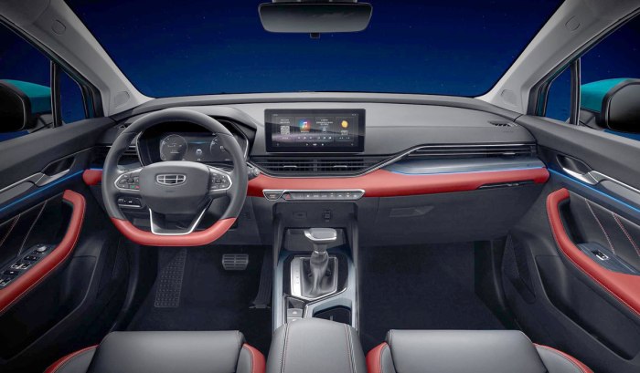 Geely Emgrand 2022
