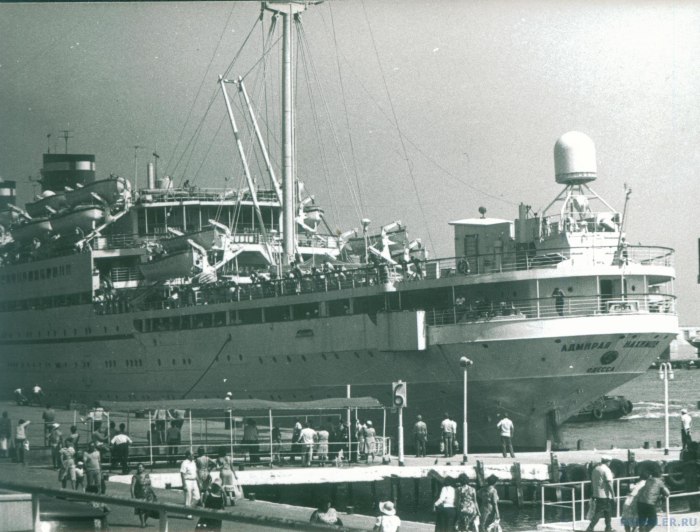 Адмирал Нахимов 1986