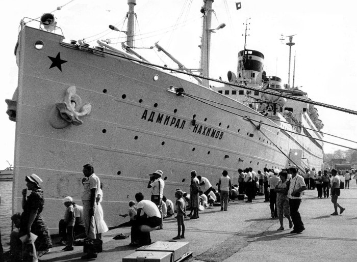 Корабль Адмирала Нахимова 1986