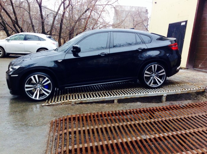 BMW x6 e71 r22