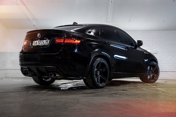 BMW x6 m черная