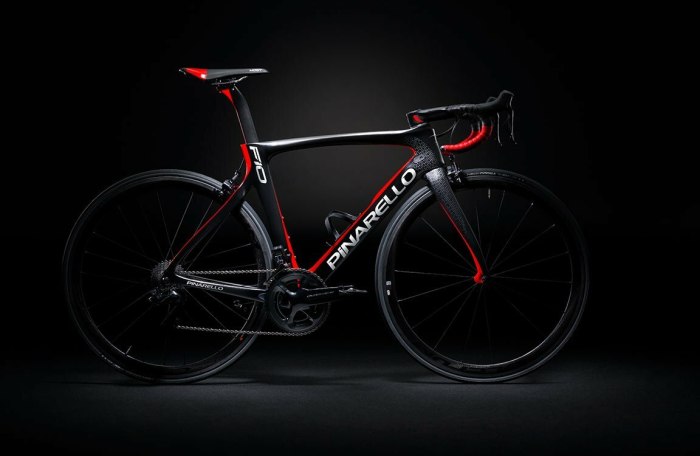 Шоссейный велосипед Dogma Pinarello
