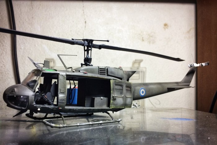 Uh-1b Huey Italeri 1:72